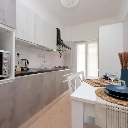 Modern Large Apartment In Rome Exterior photo